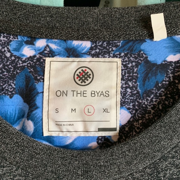 PacSun On the Byas grey sweatshirt - Sz Large - Picture 2 of 3